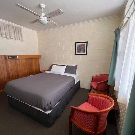 Glossop Motel Winkie 외부 사진