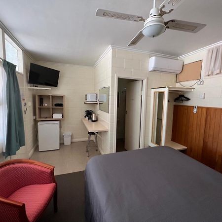 Glossop Motel Winkie 외부 사진