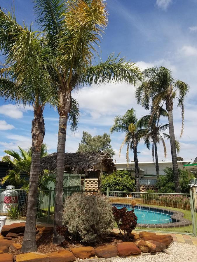 Glossop Motel Winkie 외부 사진